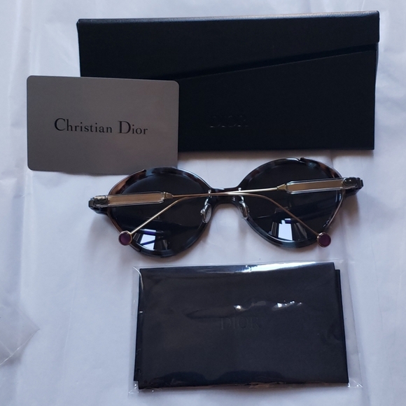 Dior 52 mm umbrage sunglasses - Picture 2 of 6
